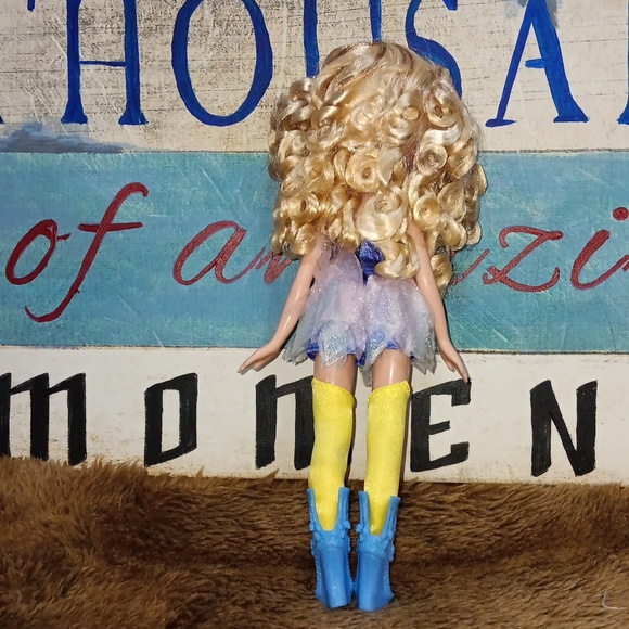 Bratz custome doll Cloe Ooak - Picture 3 of 9